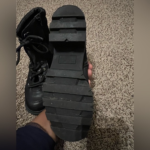 G By Guess black heel boots - Picture 8 of 9